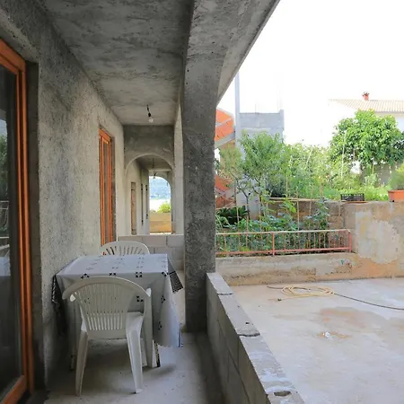 With Parking Space Mastrinka, Ciovo - 18954 *