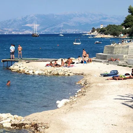 Apartman With Parking Space Mastrinka, Ciovo - 18954 *