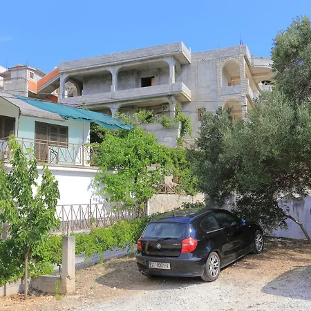 With Parking Space Mastrinka, Ciovo - 18954 *