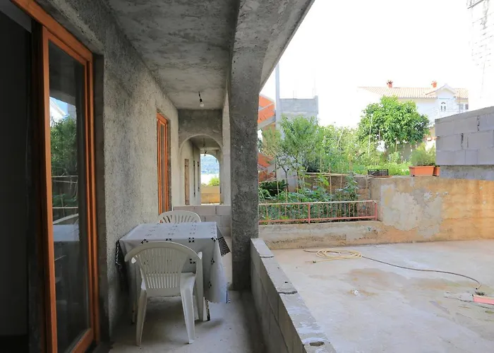 With Parking Space Mastrinka, Ciovo - 18954 *