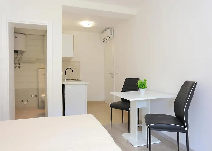 With Parking Space Mastrinka, Ciovo - 18954 公寓