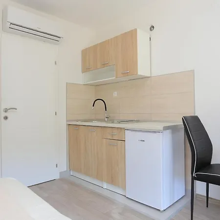 Apartamento With Parking Space Mastrinka, Ciovo - 18954