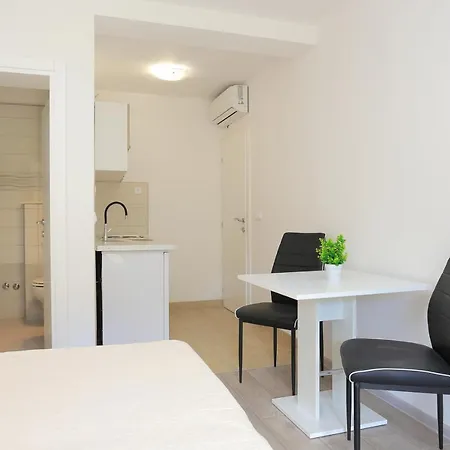 With Parking Space Mastrinka, Ciovo - 18954 Apartamento